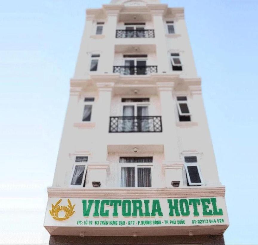 Victoria Phu Quoc Hotel Beachfront Night Market Exterior photo