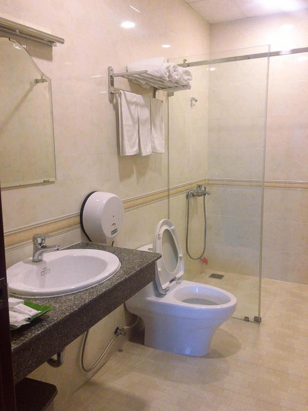Victoria Phu Quoc Hotel Beachfront Night Market Room photo